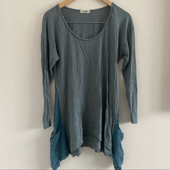 Gray Flowy Blouse with Blue Pockets | X-Small | Chic & Comfortable - Picture 1 of 6